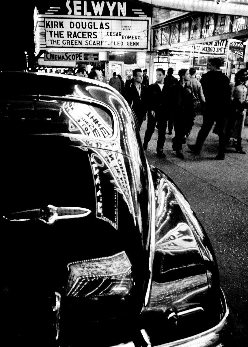 eyeonaxis's tweet image. Selwyn, 42nd Street, 1955

William Klein