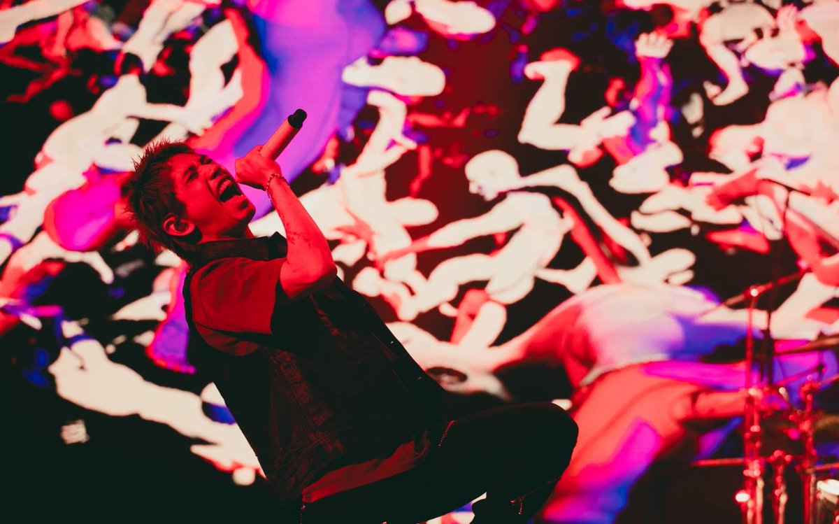 Dusseldorf!!

#ONEOKROCK #LIVE
photo by @yamada_mphoto