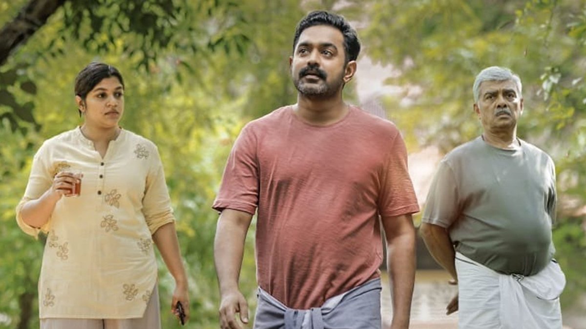 TheCineprism's tweet photo. Asif Ali is quietly knocking on all doors and steering Malayalam cinema with each role; it's time he deserves the recognition that has long been overdue.

▶️ Best of Asif Ali - A Thread 🧵 https://t.co/7DZmfoSt7K