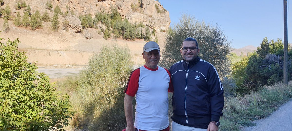 #8Yıl 2604. Gün 

"Suya düştüğünüz için değil, sudan çıkamadığınız için boğulursunuz." 

#SağlıklıYaşamYürüyüşü'müzün kesintisiz 2604. gününü #Adana #Pozantı #Kamışlı #Hamidiye'de yürüdük.
#Yürüyüş #Sağlık
#Pazar