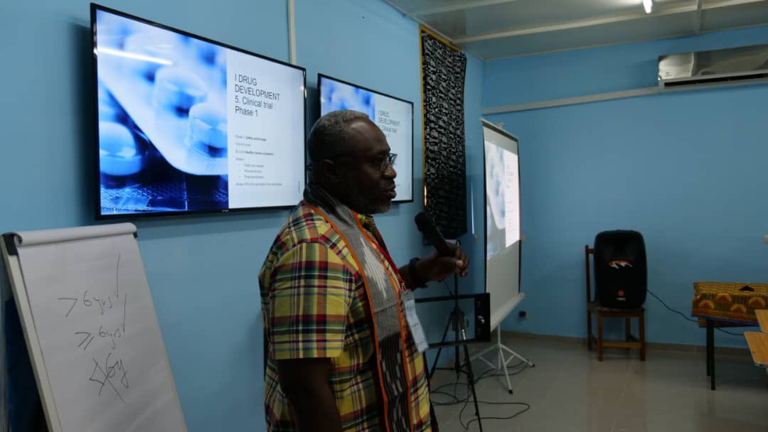 cbulanga's tweet photo. 🌍🎤 @WilfriedMutombo, DRC Regional Head of Clinical Operations at @DNDi is currently attending the 8th International Course on African Trypanosomiasis (ICAT 8) in Bouaké, Ivory Coast as a trainer. He shared valuable insights on GCP, clinical trials, and ethical aspects. #ICAT8 #Trypanosomiasis @DNDi @Insprdc @OMS_Afrique @OMSRDCONGO