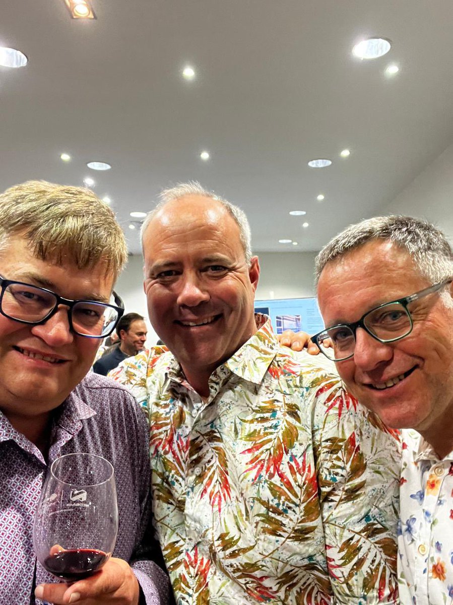 Cheers to another <a href="/CapeWinemakersG/">CapeWinemakersGuild</a> auction 🍷🍷🍷