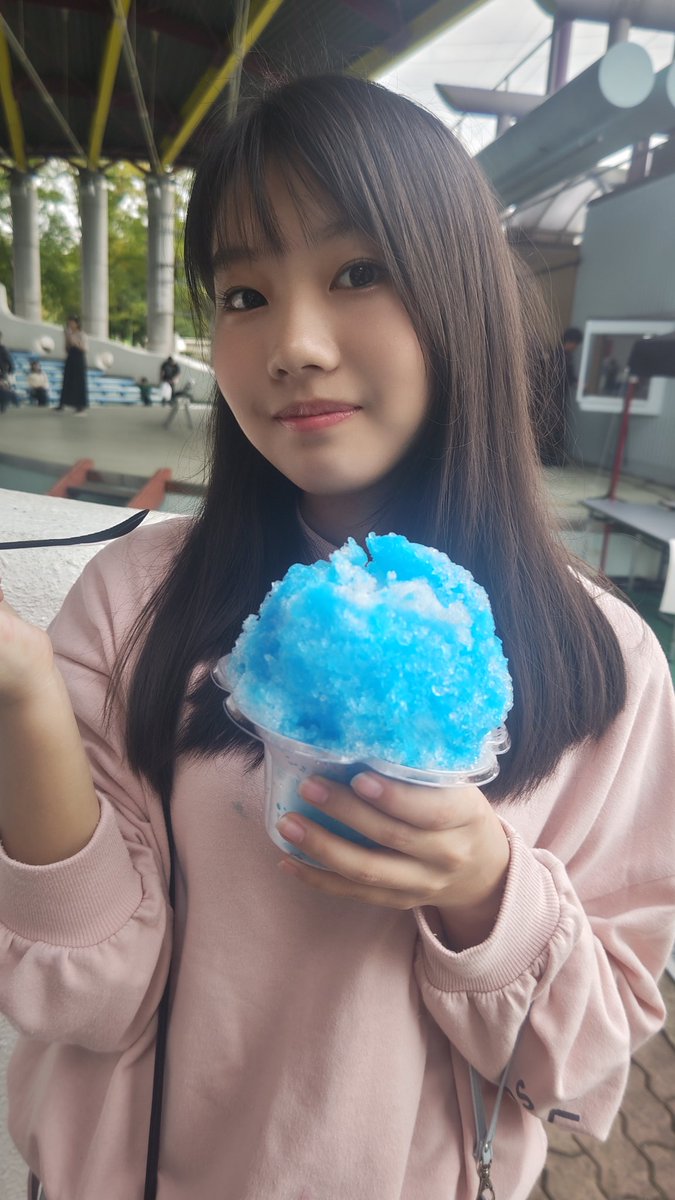 なずなページ Teleporting from the ceiling?! Please let this happen lol