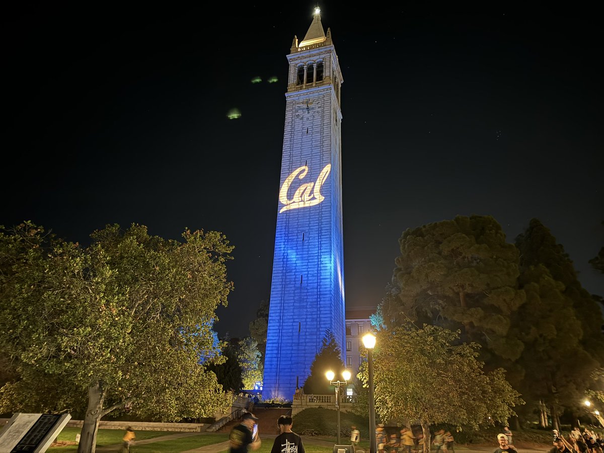 AVNevis's tweet photo. Despite some questionable officiating, it was a great night of @CalFootball (and a drone show!) in Berkeley.  Always fun when the stadium is packed out. https://t.co/L7Y4XZxjgH