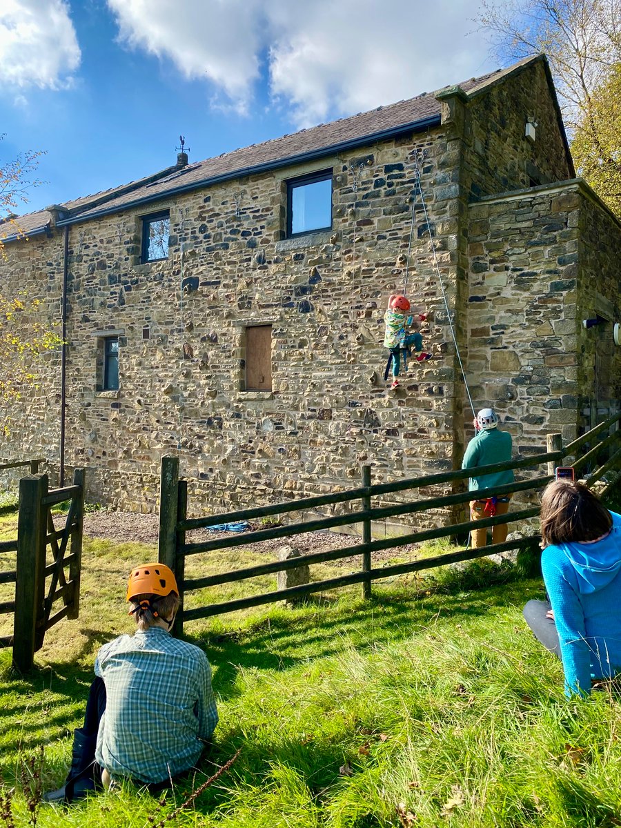 Lockerbrook independent hostel above Ladybower reservoir in the Peak District sleeps 28. Beautiful setting. Friendly staff.