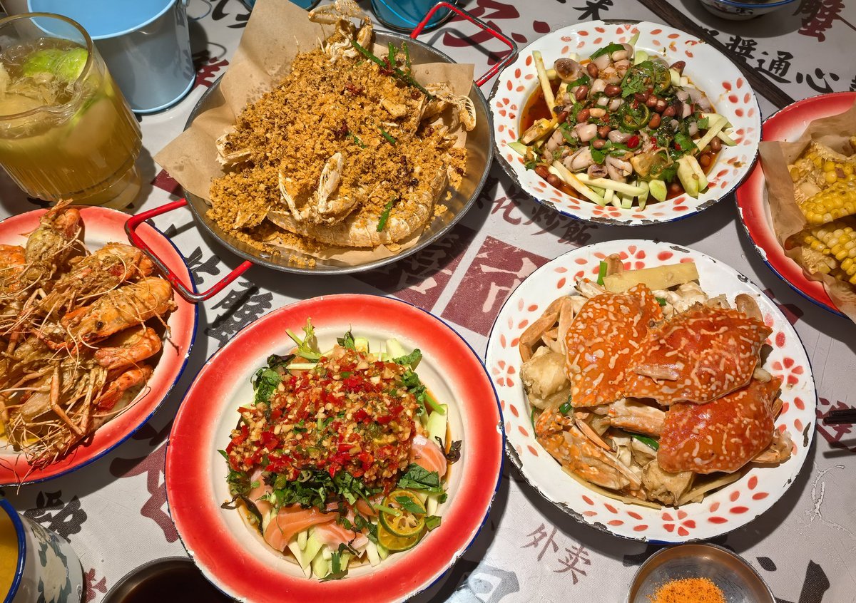 🐷 LU👀 tweet media