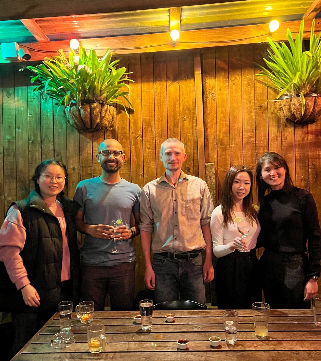 Farewell for Kris. It's been a pleasure knowing you and listening to your stories in Guinea-Bissau and how you transitioned from a immunologist to an epidemiologist! Hope to see you in Copenhagen soon 
@spaarkingo <a href="/shin_liau/">Shin Liau</a>