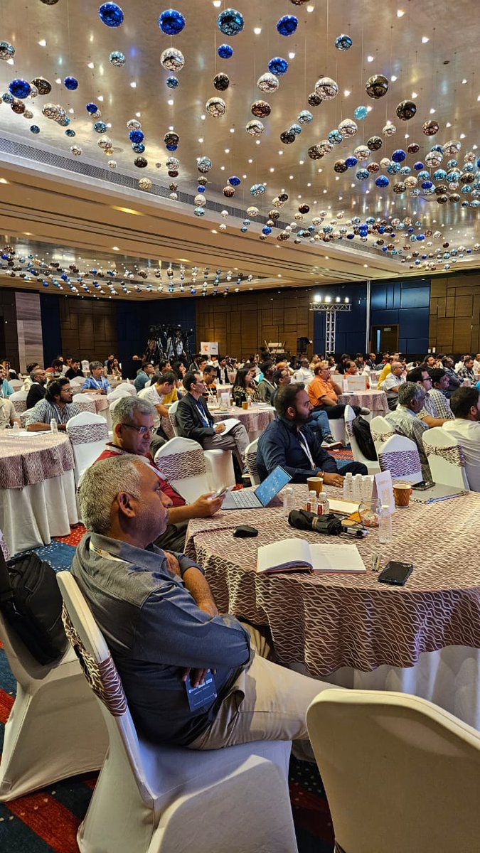 Indiabullssec's tweet photo. ✨ Here’s jumpstarting Day 3 of #TradersConclave with #DhaniStocks ✨
Ideas for multi bagger stocks 🚀 Expiry trading Q&A 📈 Winning strategies that you never knew of 🌟 Prepare yourself for this & more!
✨Keep watching this space!✨
#TradersConclave2024 #TC2024 #DhaniStocks https://t.co/hF66soyIzX