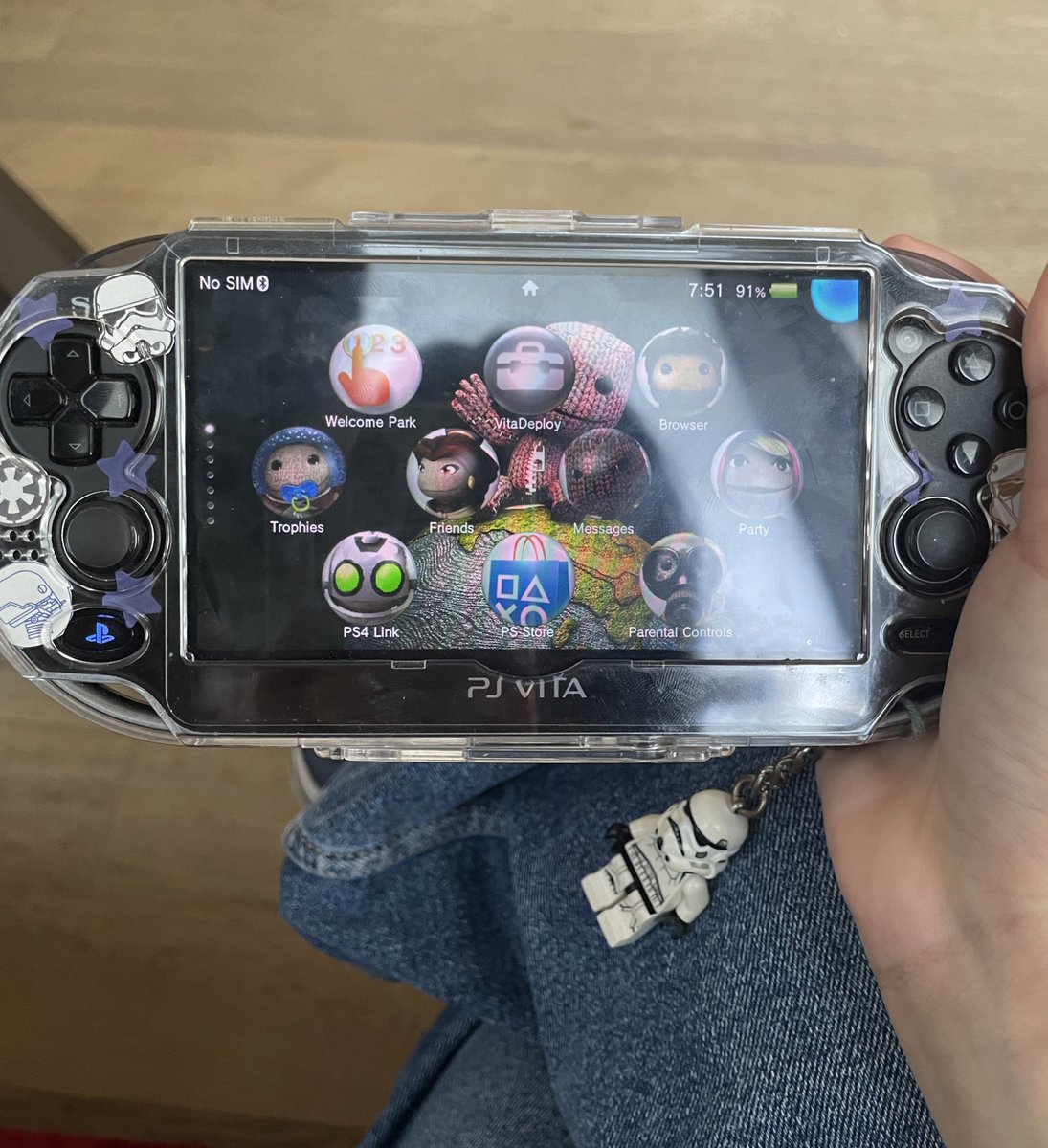 mar 🫐 tweet media