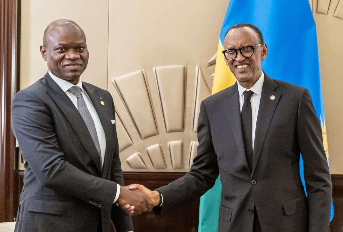 En marge de sa participation au 19ᵉ Sommet de la Francophonie, le Président de la Transition, S. E. Brice Clotaire <a href="/oliguinguema/">Brice Clotaire Oligui Nguema</a>, s’est entretenu avec S. E. <a href="/PaulKagame/">Paul Kagame</a>, Président du Rwanda.

Cette rencontre a permis de faire le point sur l’évolution du processus de transition