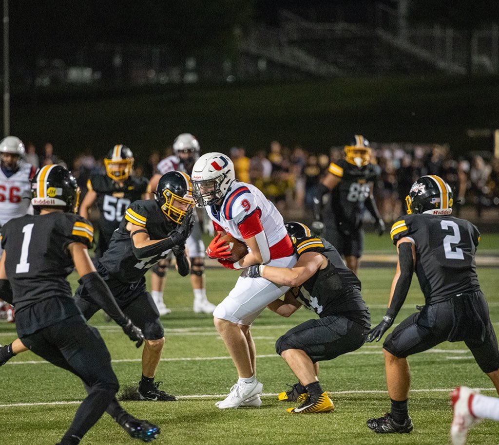 Weeks 4-6 highlights! 
6 Receptions, 57 Yards, 9.5 YPC
Blocking! 

#4 TE in 5A for most receiving yards 

Season Stats 
21 Receptions, 229 Yards, 10.9 YPC 
Uncommitted ‼️
hudl.com/v/2QHkUr