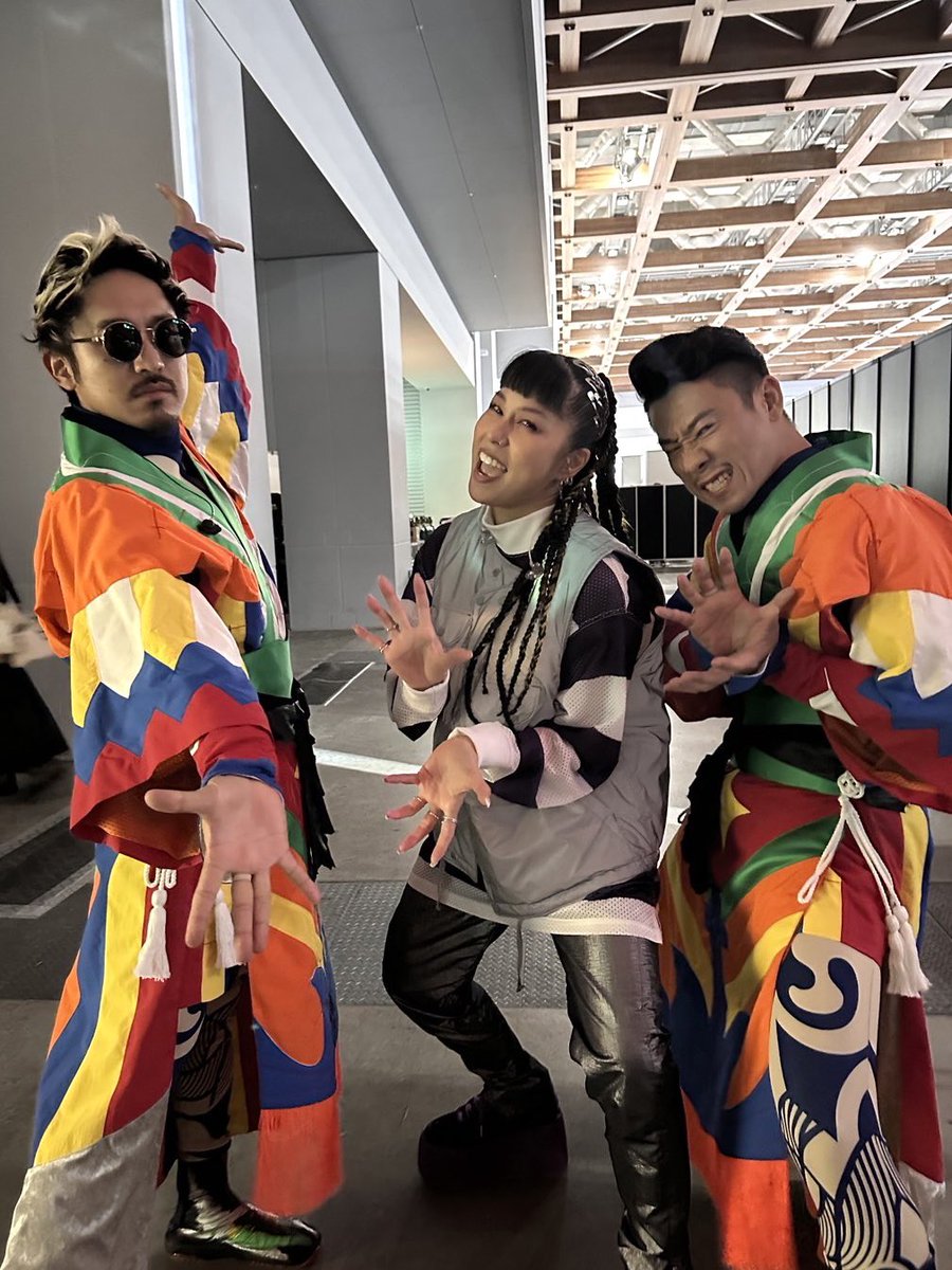 CK_STAFF's tweet photo. #ドラゴンボールダイマツリ 
主題歌「ジャカ☆ジャ～ン」
初披露させて頂きました🎤✨

そしていよいよ‼️

#ドラゴンボールDAIMA 
📺10/11(金)23時40分〜
フジテレビ系にて放送♪

是非ご覧ください♪

EDテーマ「NAKAMA」を歌う
 @micaholic1981 さんと😊📸

#candk 
#DB特派員 https://t.co/ZoKHrHB0uw
