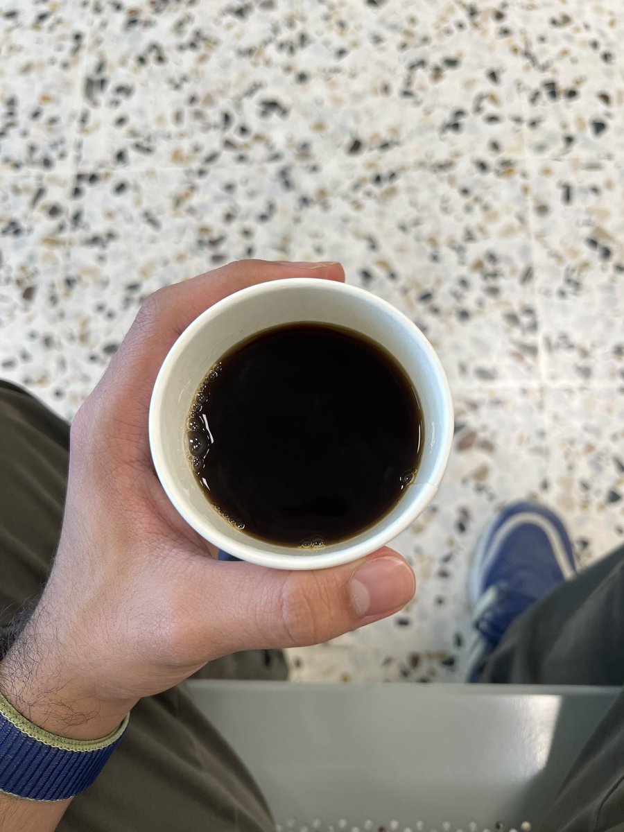 wpbd9's tweet photo. حارب باقي يومك بالقهوه https://t.co/4LO57keg2X