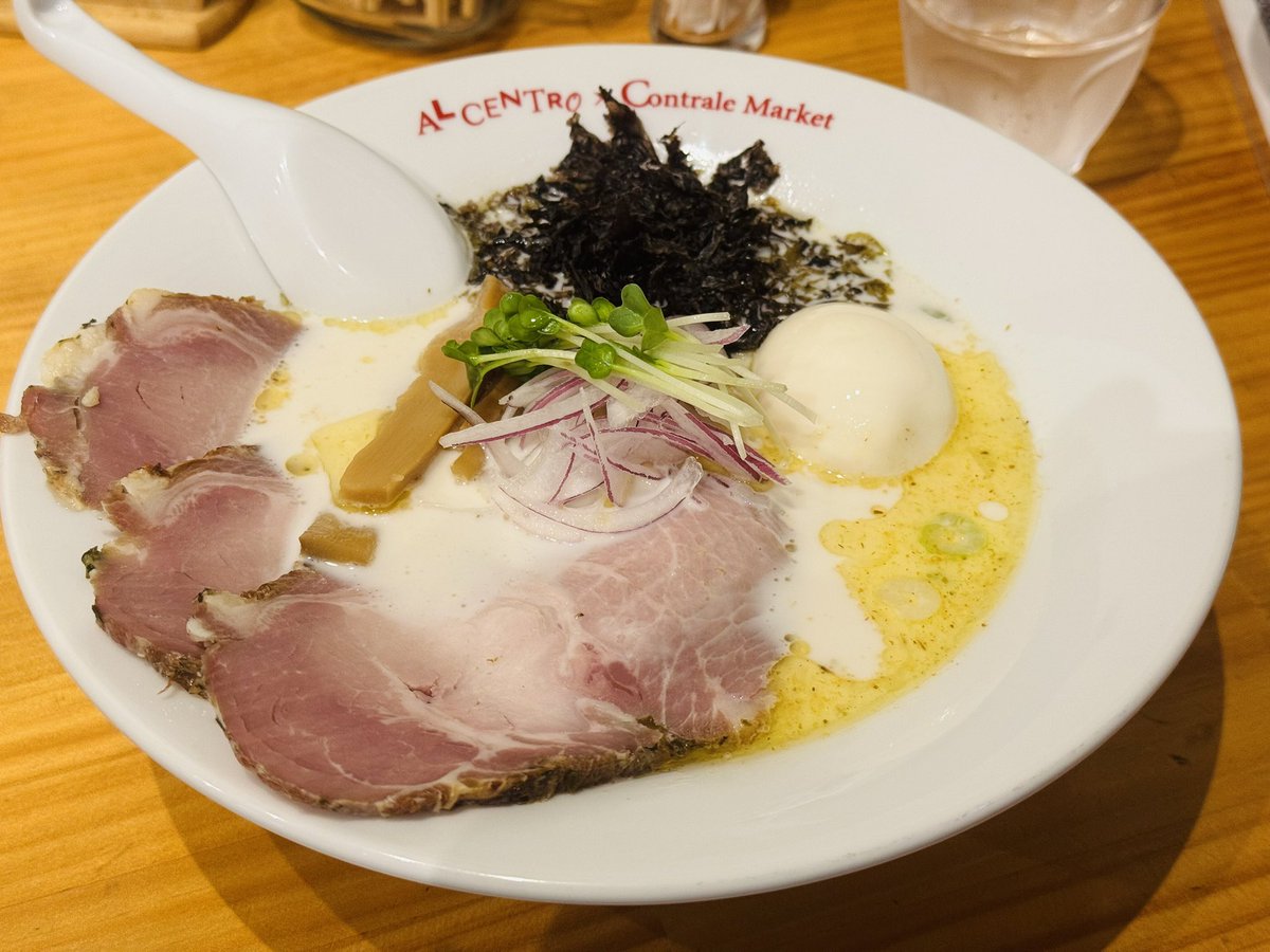 hadanolife's tweet photo. 今日のお昼は、庶民派イタリア的お食事処🇮🇹#ALCENTRO さんで特選塩クリームラーメンをいただきました😇
もちろん最後の〆はin the riceでリゾットに🤩 https://t.co/lLsah13Spn