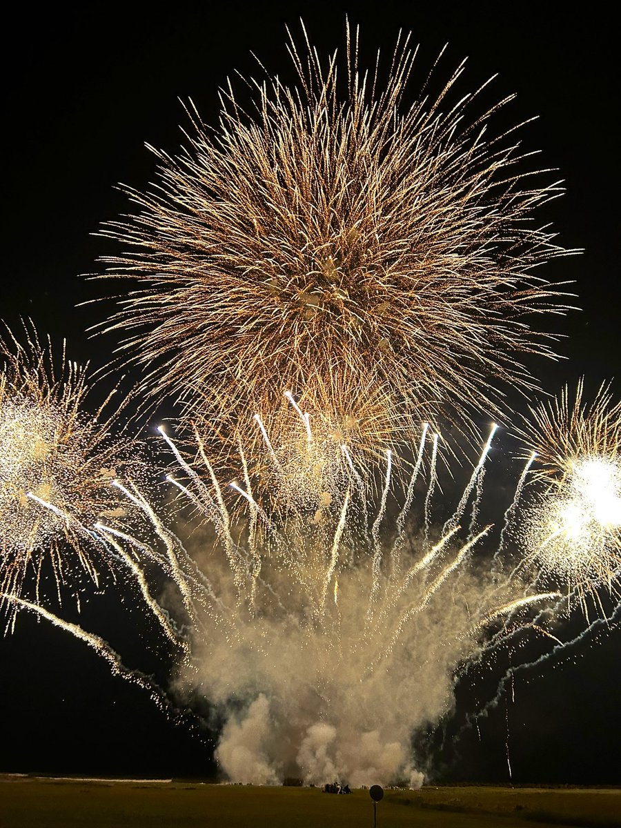 EROS_lounge's tweet photo. 昨日は秋の花火大会を見て来たよー🎆　☆マダム　T☆ https://t.co/LMf0BS4hIS