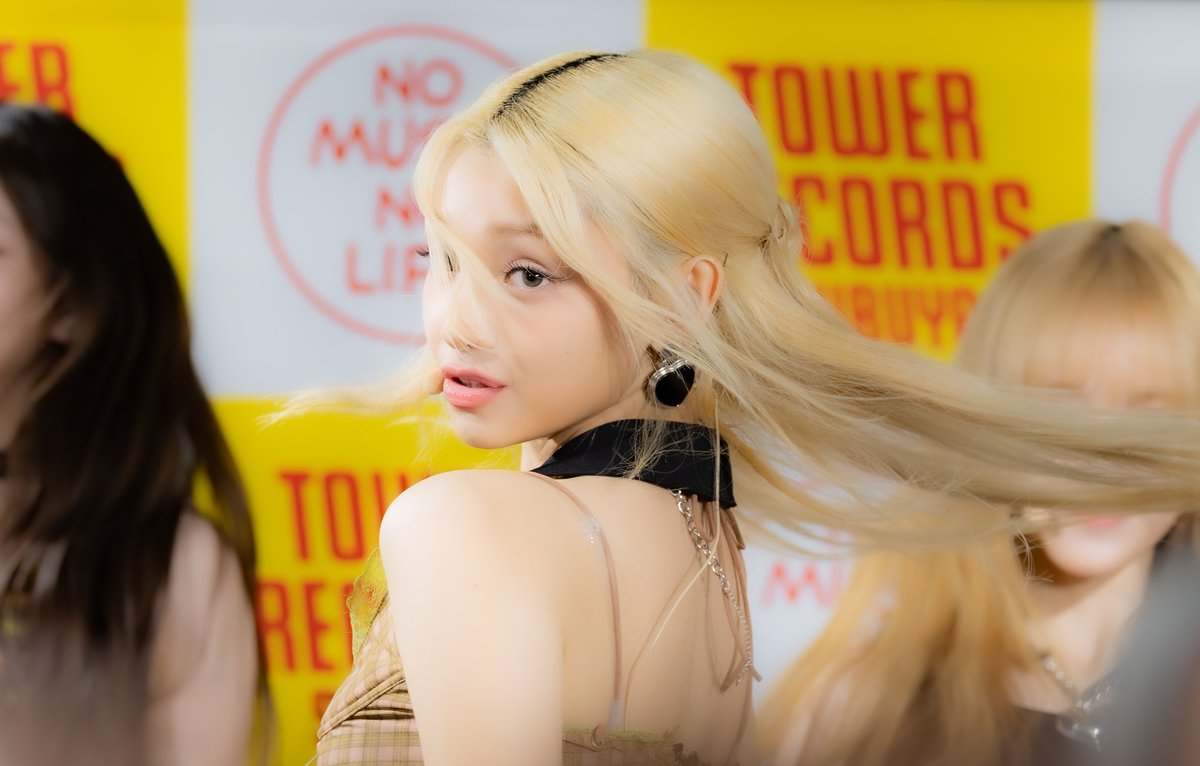 b_dlueberry's tweet photo. @TOP100KPOP I vote #GEHLEE from #UNIS to #TOP100MostBeautifulFace @TOP100KPOP https://t.co/SechusbmAY
