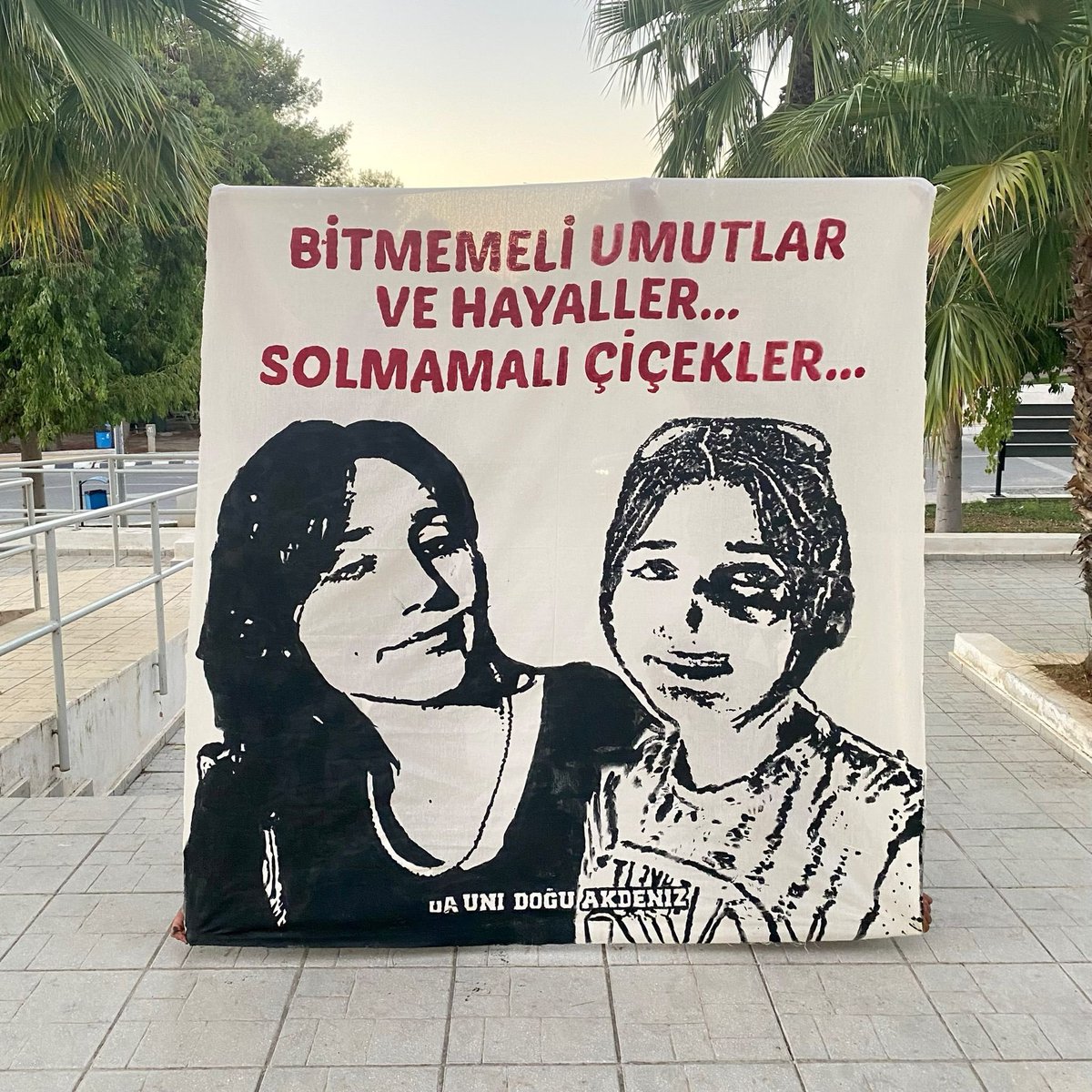 #KadınaVeÇocuğaDokunma