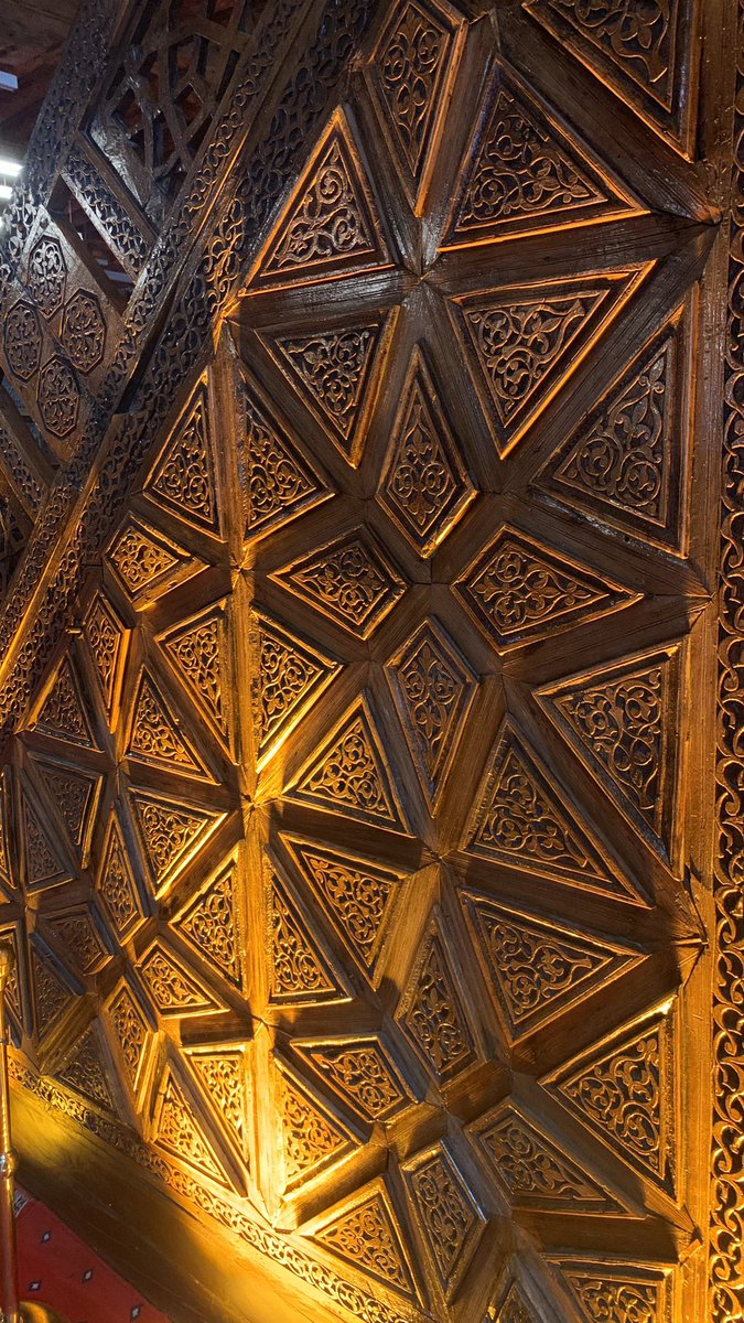 SİVRİHİSAR ULU CAMİ yaklaşık 800 yıldır ahşap kolonlar üzerinde ayakta duruyor.| Kültür Portalı kulturportali.gov.tr/turkiye/eskise… #KulturPortali #eskişehir #gezilecekyerler #sivrihisarulucami <a href="/TCKulturPortali/">Türkiye Kültür Portalı</a> aracılığıyla