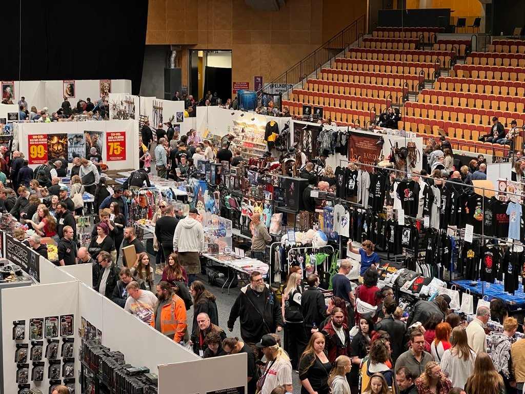 3DPrima's tweet photo. First day of @SciFiWorld_se West was a blast!
It’s so much fun meeting everyone and seeing all the amazing costumes and other creations. 🤩

Day two are starting now. Let another day of fun begin! 🥰

#3DPrima #SciFiWorld #SciFi #Cosplay #Creality #3DPrinting #3DPrinter https://t.co/WiDiTjdv02