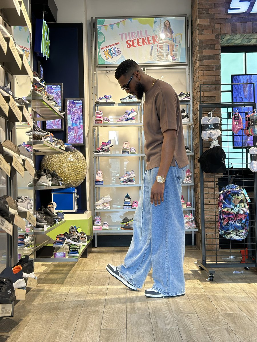 Debbie_orahh's tweet photo. Happy birthday Champ🥳❤️

@adekunleolopade https://t.co/WJo7MHjfxm