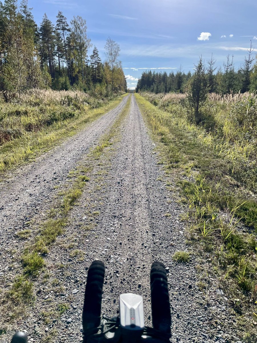 mikko_n's tweet photo. Lauantaina oli ihan just hyvä.
#gravel #peugeot #pyöräily https://t.co/z8btMDUft5