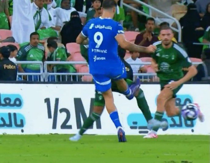 why_alahly's tweet photo. اللهم سلط الفيفا على دورينا 

اللهم سلط الفيفا على دورينا 

اللهم سلط الفيفا على دورينا 

اللهم سلط الفيفا على دورينا https://t.co/BiE3WRADah