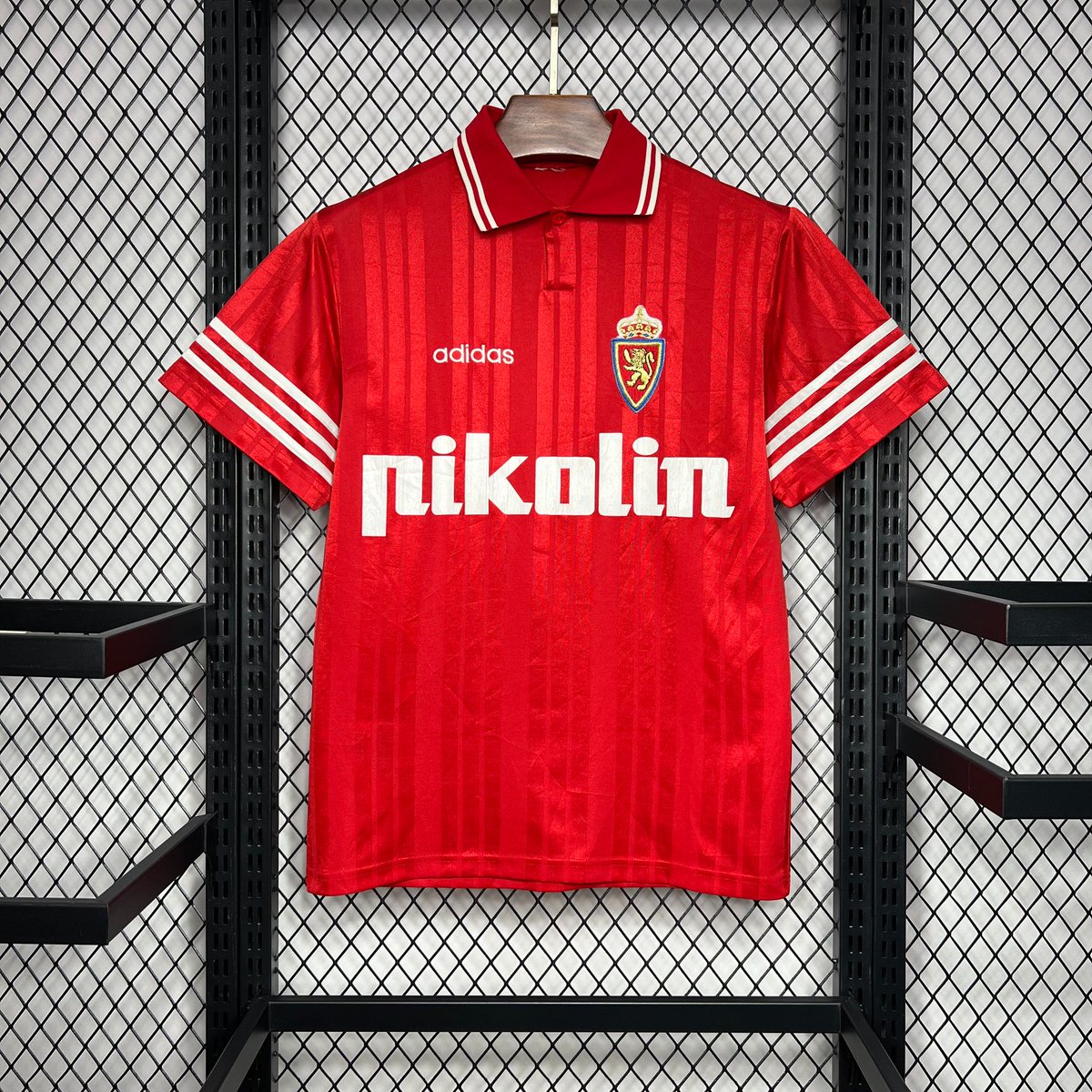 🚨SORTEO🚨

👕 Camiseta retro inspirada en la utilizada en la 95/96 por el Real Zaragoza

Requisitos para participar:
• RT
• Follow a <a href="/Ctinfo_17/">Ctinfo_17</a> y a mi

El ganador se dará el lunes 14 de octubre 🍀