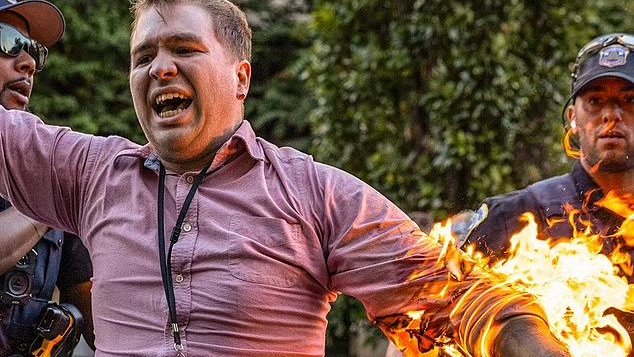 Mario Nawfal tweet media