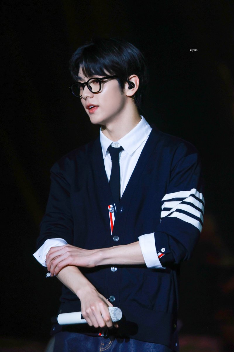 241006 TAIPEI

秀彬學長😭😭😭今天怎麼這麼帥😭😭😭

#수빈 #SOOBIN #スビン
#투바투 #TXT #투모로우바이투게더