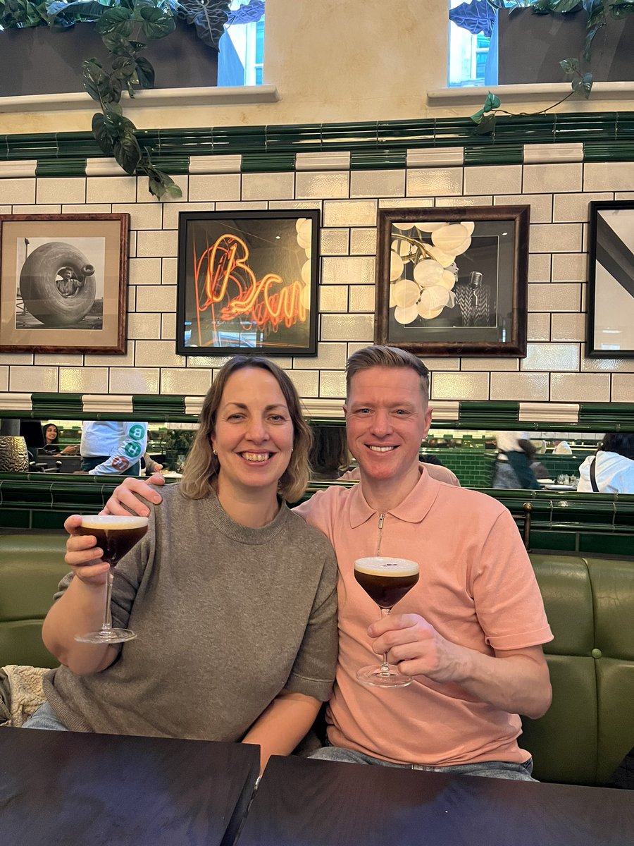 timotheejohn1's tweet image. Espresso martinis in Birmingham 🍸