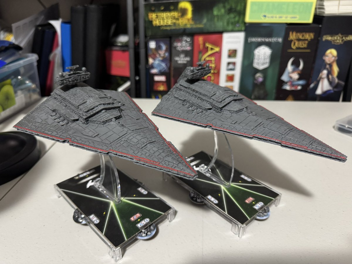 SwrpgMiniatures's tweet photo. “Long have I waited….” 
..
Like seriously, it’s been a long time coming, and thanks to @mel_miniatures and Wes Janson over at his shop on Etsy https://t.co/Wd9OMatOze
I was able to kit bash myself up some Xystons. 
Glamour shots inbound soon #StarWarsArmada #itsnotdead https://t.co/F8OBWNgYTG