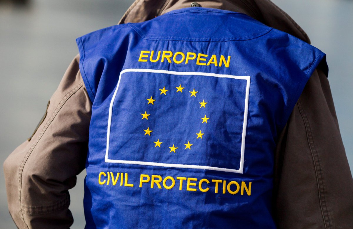 JanezLenarcic's tweet photo. In response to the deadly #floods in Bosnia and Herzegovina, we have deployed rescue teams from 🇭🇷, 🇸🇮 and 🇷🇸 via the #EUCivilProtectionMechanism.

🇭🇷🇸🇰🇵🇱🇸🇮🇷🇸🇦🇱🇹🇷🇲🇰🇲🇪 have also offered emergency support like teams, pumps, excavators, generators, and more. 

This is #EUsolidarity! https://t.co/95i7RKTSbo