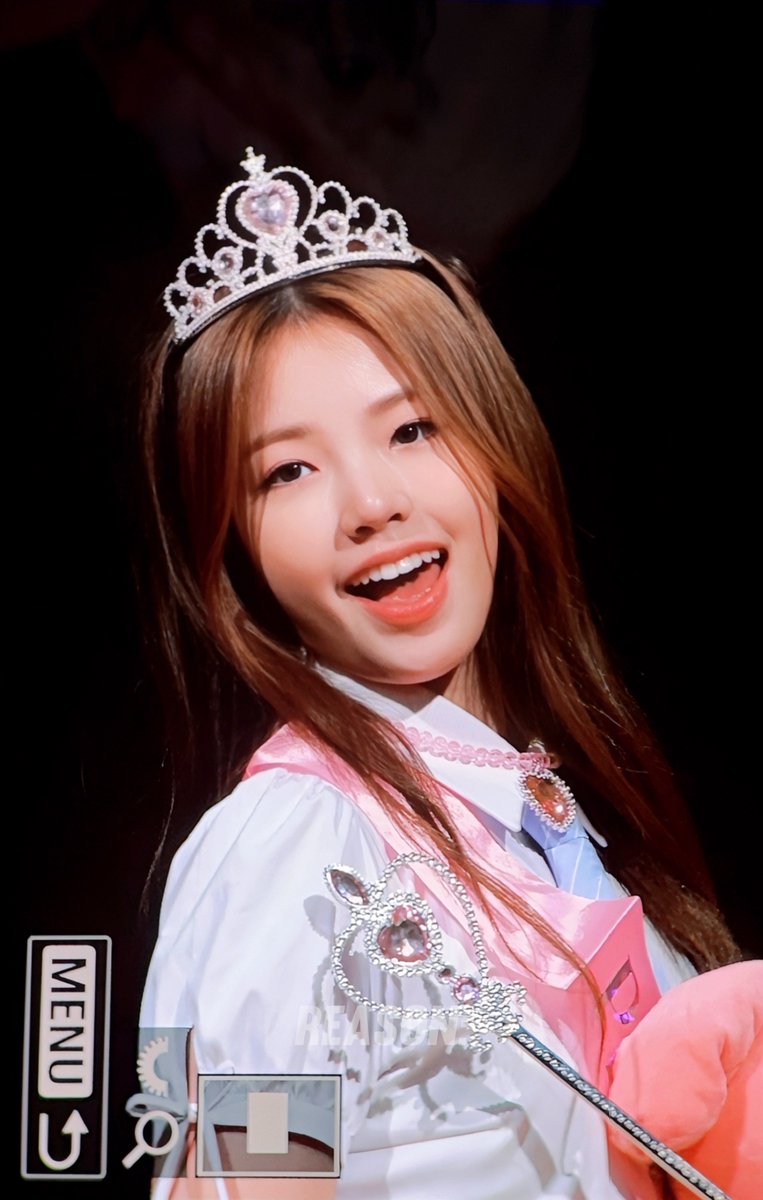 unis_yoona's tweet photo. 241006 공주👑

#오윤아 #OHYOONA #윤댕이
#유니스 #UNIS https://t.co/Hhhail7wHq