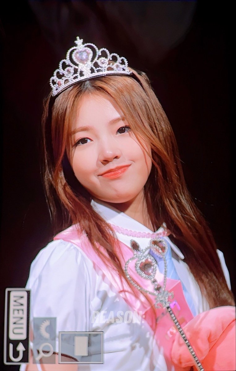 unis_yoona's tweet photo. 241006 공주👑

#오윤아 #OHYOONA #윤댕이
#유니스 #UNIS https://t.co/Hhhail7wHq