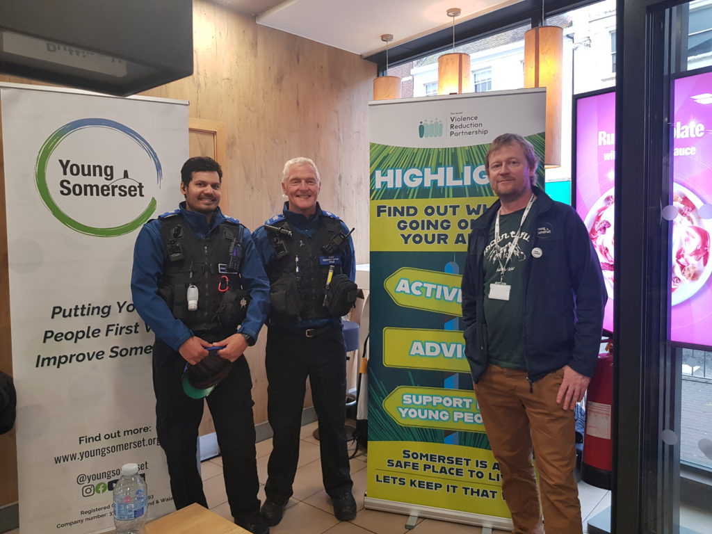 Youth Hubs Open in Bridgwater &amp; Taunton!  

Offering advice, support, and a safe space for young people. 

📍 #Bridgwater: Coffee#1, Fri 4-6pm  
📍 #Taunton: McDonalds, Sat 3-5pm 

Let's continue to keep our town centres safe!