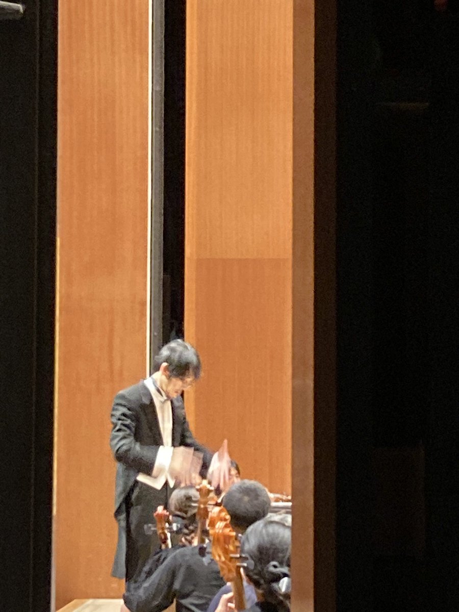 青山フィルハーモニーOB・OGオーケストラの第33回定期演奏会が終了しました。

お陰様で多くの方にいらしていただき、無事に終演を迎えられました。

皆様のご来場に感謝申し上げます。

#青フィルOB OGオーケストラ #吉田拓人 <a href="/tackt0729/">吉田拓人@10/12青フィルOBOGオーケストラ</a>