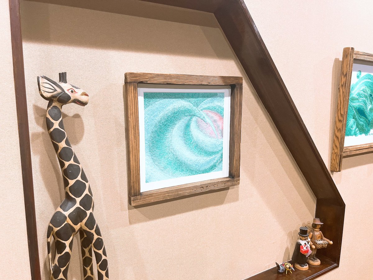 明日、10月7日（月）〜13日（日）まで。

『The Ocean』exhibition

画家のTerry gonzalesさんと刺繍作家のMKMさんの二人展を開催します。

1Fは画家のTerry gonzalesさんの展示。

2Fは刺繍作家のMKMさんの展示。

海をテーマにした、お二人の世界観を一度に味わえる面白い展示会となっております。