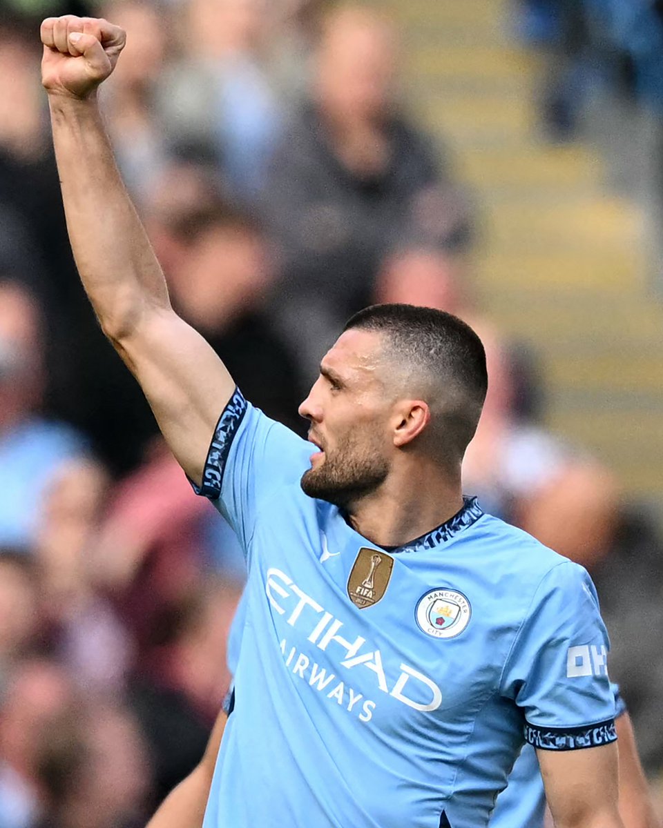 Fantasy Premier League tweet media
