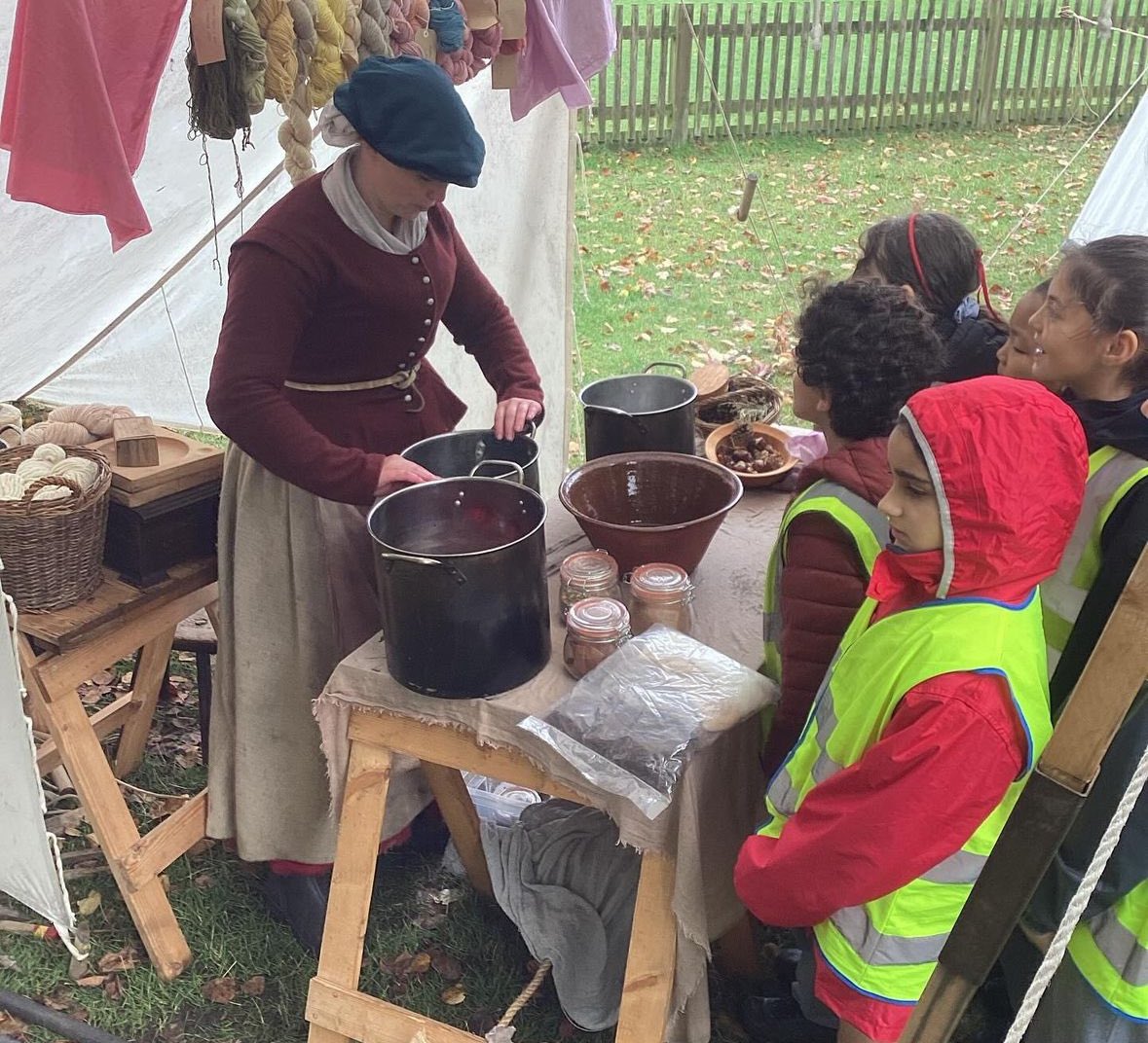St Barnabas and St Philip's Primary School tweet media