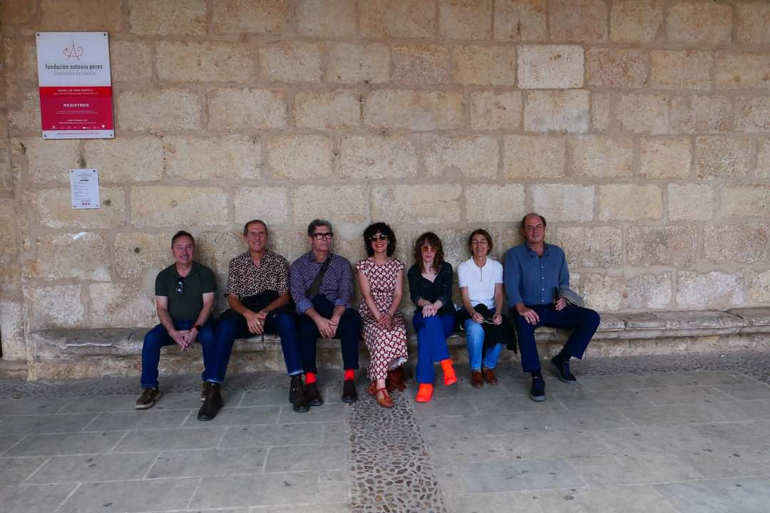 Fundación Antonio Pérez (@fapoficial) on Twitter photo Inaugurada #exposición
REGISTROS, Alejandra Freymann | Begoña Goyenetxea | Ignacio Oliva | Jaime Lorente | Perico Simón | Ramón Freire | Ricardo Cadenas
👉🏼Museo de Obra Gráfica de San Clemente
5 oct - 24 nov
#fundaciónantonioperez
#museodeobragráfica <a href="/DipuCuenca/">Diputación de Cuenca</a> <a href="/sanclementeayto/">Ayuntamiento San Clemente</a> Inaugurada #exposición
REGISTROS, Alejandra Freymann | Begoña Goyenetxea | Ignacio Oliva | Jaime Lorente | Perico Simón | Ramón Freire | Ricardo Cadenas
👉🏼Museo de Obra Gráfica de San Clemente
5 oct - 24 nov
#fundaciónantonioperez
#museodeobragráfica <a href="/DipuCuenca/">Diputación de Cuenca</a> <a href="/sanclementeayto/">Ayuntamiento San Clemente</a>