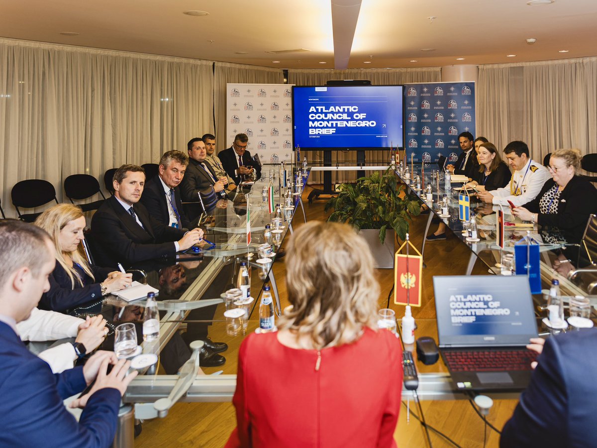 MilicaPDJ's tweet photo. In addition to official programme, panels and chats, #2BSForum offered a platform for direct meetings and exchanges at its side lines. With the state of the 🌎 occupying everyone’s attention, #WesternBalkans and its future were given a particular focus. https://t.co/DKqke9V243