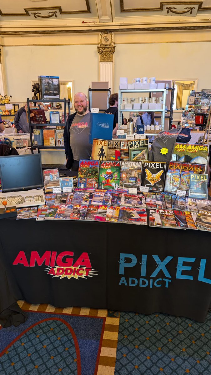 amigamagazine's tweet photo. Amiga Addict Ian and Pixel Addict Paul are manning the stall at Play Expo Blackpool today, so come over and say hello! #playexpo #playexpoblackpool #magazine #retrogamer #amigaaddict #pixeladdict https://t.co/NHkJsiMQ6I