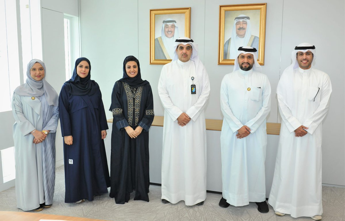 تعزيزاً للمشاركة الإيجابية الفعالة والمتميزة في التواجد المحلي والعالمي لجامعة الكويت.
أمين عام جامعة الكويت بالإنابة والمتحدث الرسمي باسم الجامعة يستقبل فريق الأمانة العامة لمجلس التعاون الخليجي.

web.ku.edu.kw/ar/news

#جامعة_الكويت 
#مدينة_صباح_السالم_الجامعية