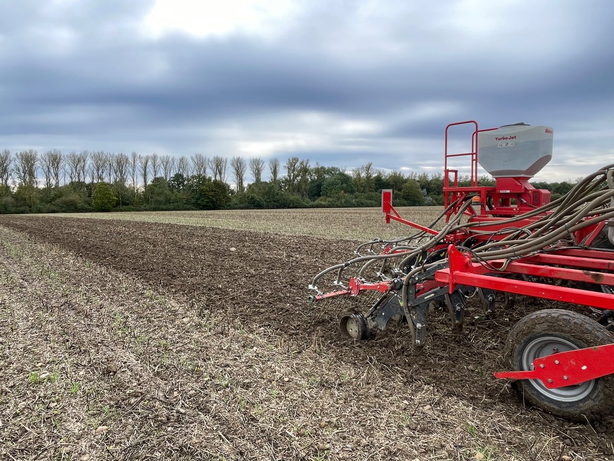 Toby Simpson (@tjcsimpson) on Twitter photo Keeping it green on the fen <a href="/HorizonAgri/">Horizon Agricultural Machinery Ltd</a> 🌱
<a href="/DaleDrills/">Dale Drills</a> doing a good job on the heavy land spring bean stubbles 🌾
No more rain please ⛈️ Keeping it green on the fen <a href="/HorizonAgri/">Horizon Agricultural Machinery Ltd</a> 🌱
<a href="/DaleDrills/">Dale Drills</a> doing a good job on the heavy land spring bean stubbles 🌾
No more rain please ⛈️