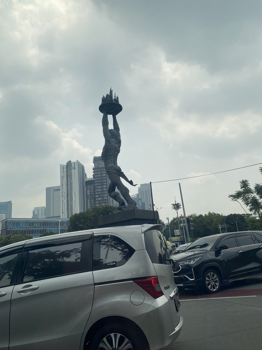 karainim's tweet image. [📷] #AIMEE twitter update 

see you jakarta 😘