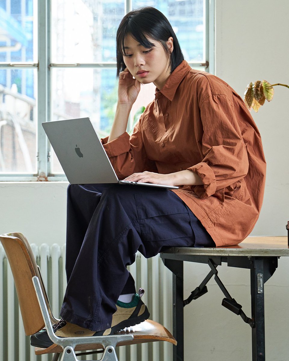 ParasolStoreUK's tweet image. Check the latest Kappy Clothing collection at Parasol Store! Featuring durable padded jackets, pocket windbreakers, pigment shirts, and sweatshirts, these versatile pieces offer urban comfort for any adventure. 

Shop now: parasolstore.co.uk/collections/ka…

#ParasolStore #Parasol #Kappy