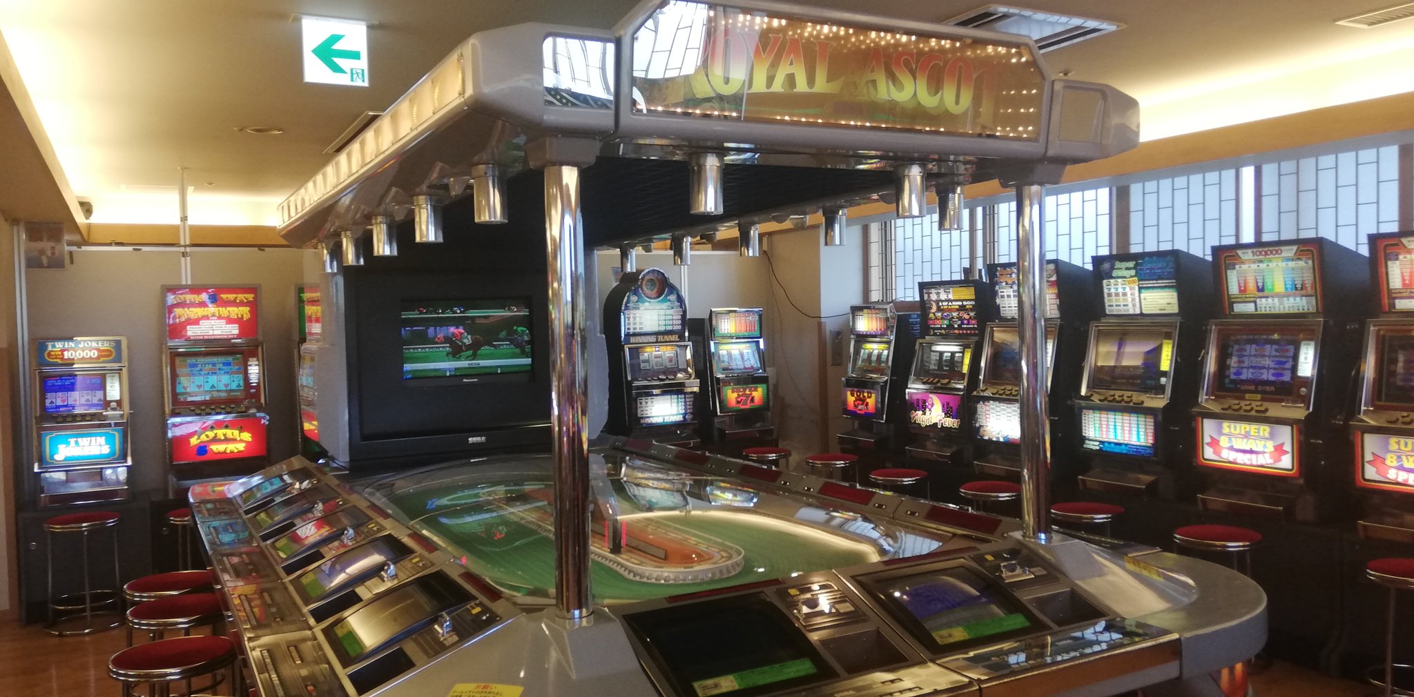パブミラー ロイヤルアスコット SEGA　セガ　競馬　メダル　アーケード　馬 パブミラー ロイヤルアスコット SEGA セガ 競馬 メダル