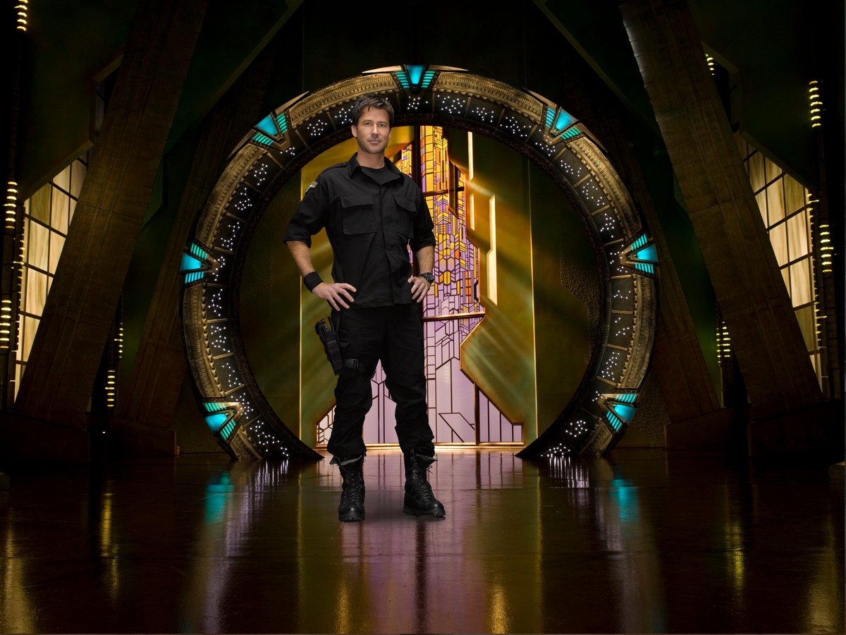 platschu's tweet photo. Atlantis gateroom in different lightings. Fans would like to see more varieties in future Stargate projects... #stargate @AmazonMGMStudio https://t.co/Y4i8AXUC8w