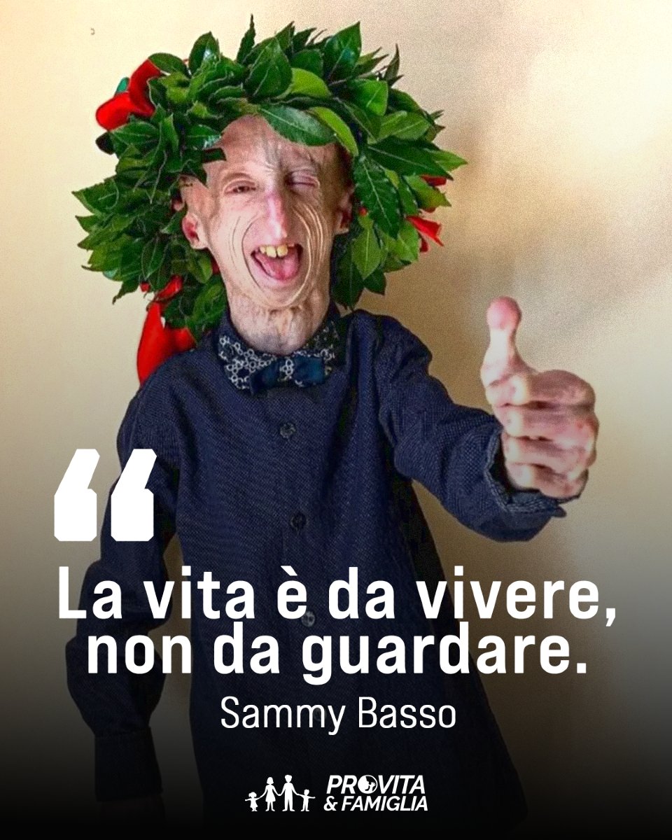 Ci ha lasciato Sammy Basso. La sua breve ma irripetibile esistenza è stata la testimonianza di quanto la vita di ogni singolo essere umano sia degna di essere vissuta. 

Ricordiamo ancora con gratitudine e commozione l’appassionata testimonianza che ci ha voluto rivolgere