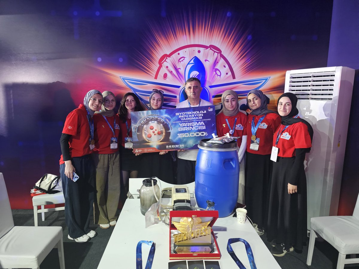 ProfDrHaciAli's tweet photo. Teknofest 2024’te Biyoteknoloji ve İnovasyon kategorisinde 1. olan YTG-Biogas-İnnovators takımımızı bizlere yaşattıkları gururdan dolayı tebrik ederim.  @teknofest https://t.co/eFgHtW0YR1